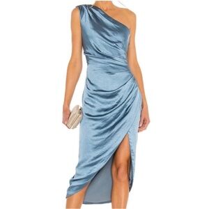 Cassini dress by Elliatt in light blue